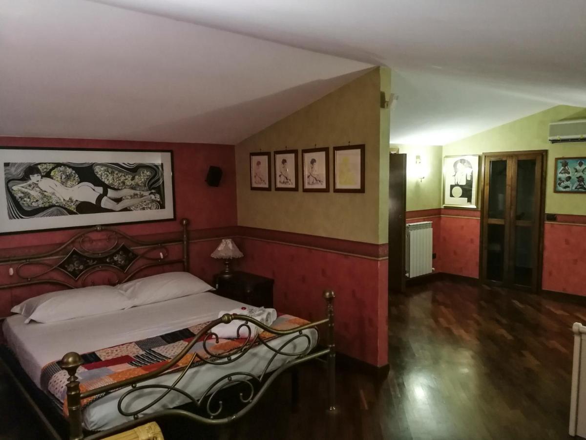 Paoline'S Suite In Villa ฟิวมิชีโน ภายนอก รูปภาพ