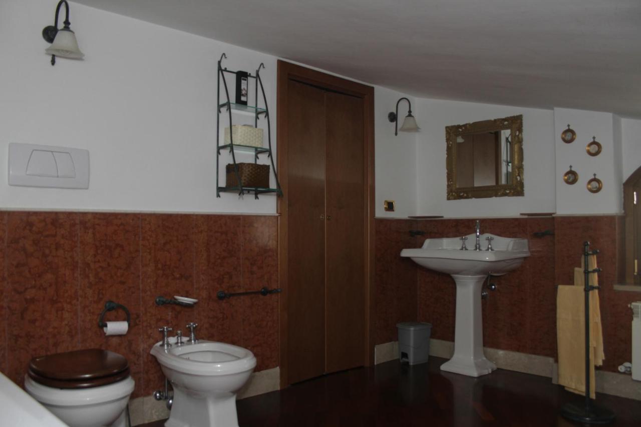 Paoline'S Suite In Villa ฟิวมิชีโน ภายนอก รูปภาพ
